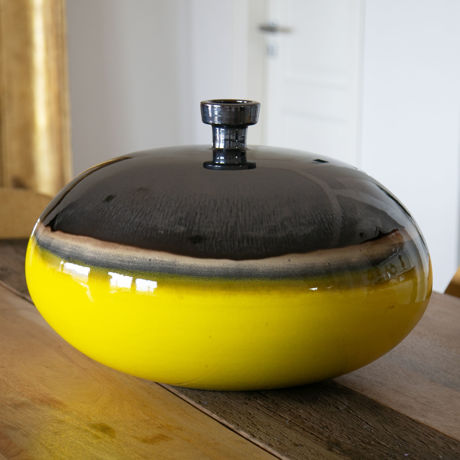 Picture of round-bodied vase yellow  black